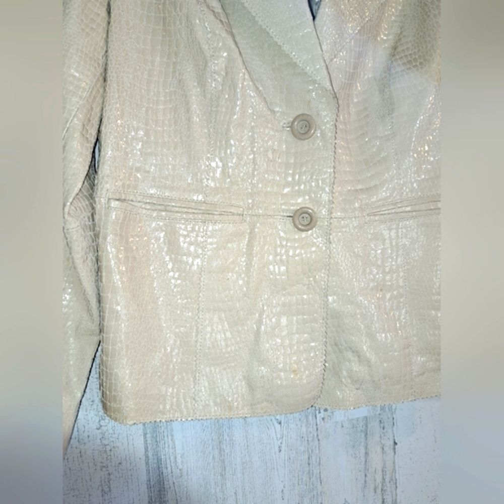 NWOT Bradley Bayou Patent Leather Jacket - Picture 3 of 11